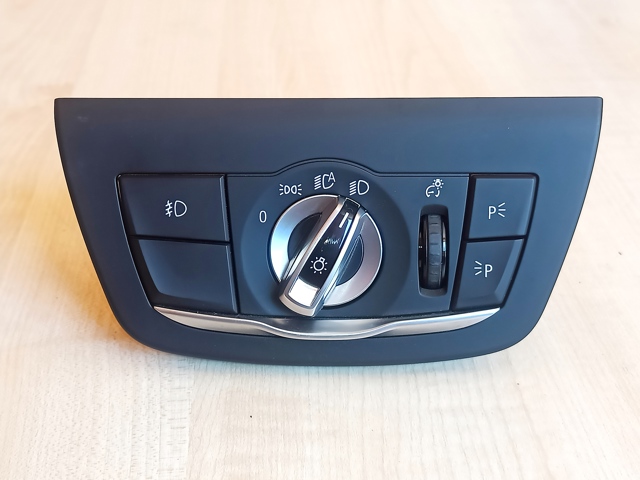 Перемикачі електричні (перемикач світла центральний) 61316995031 BMW