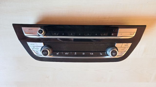 Блок управління кондиціонером 64117947701 BMW