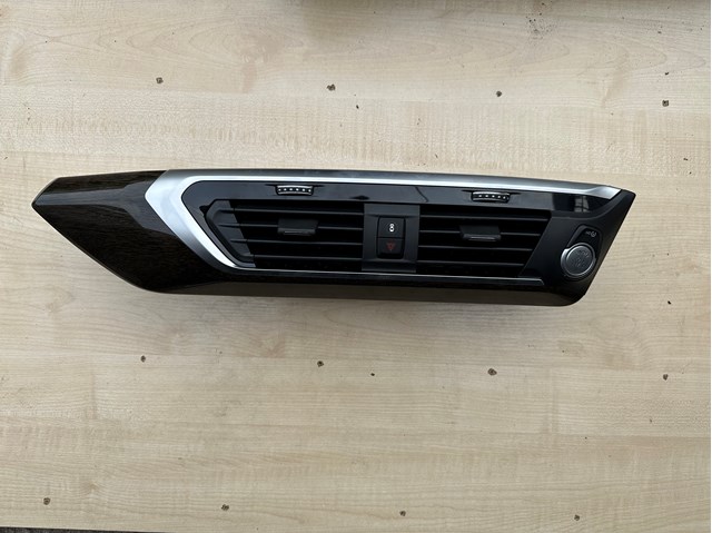 Решітка повітропровода 64229363444 BMW