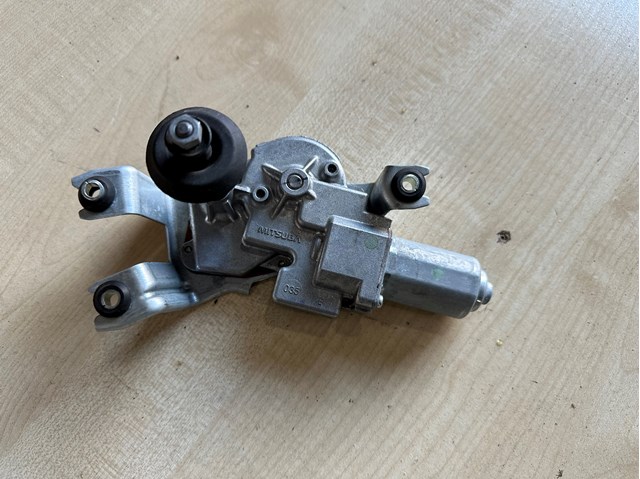 Склоочисник дверей задка 67637407264 BMW