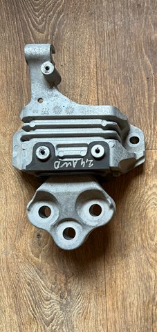 Ліва подушка двигуна 68190606AE CHRYSLER