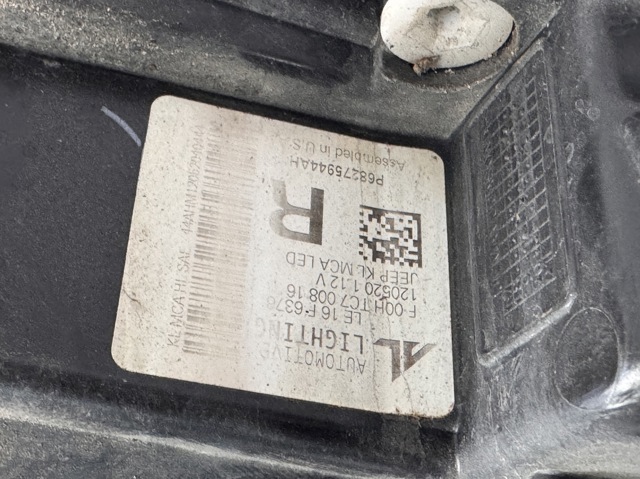 Фара правая 68275944AH CHRYSLER