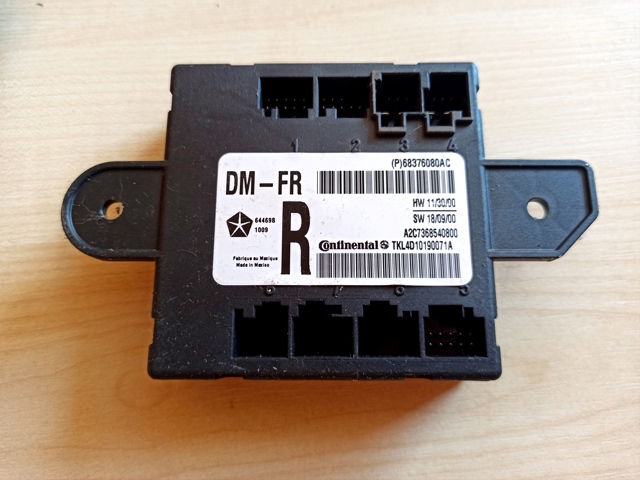 Блок комфорту передніх дверей 68376080AC CHRYSLER