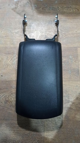 Підлокітник заднього сидіння FT4Z5806024AD FORD