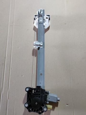Склопідйомник задніх лівих дверей FT4Z5827009C FORD