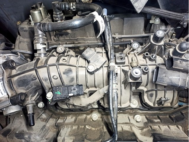 Колектор впускний FT4Z9424E FORD