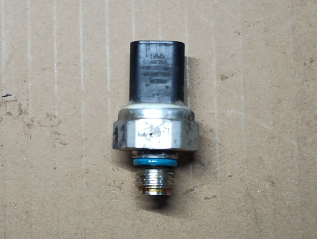 Датчик тиску масла двигуна Форд Фокус IV