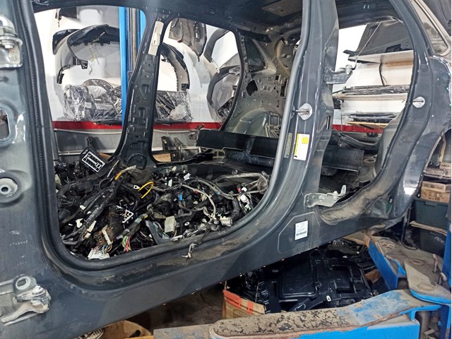 Поріг зовнішній лівий GT4Z5810129A FORD