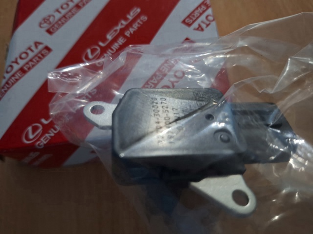 Датчик впуску повітря 22204E0010 TOYOTA
