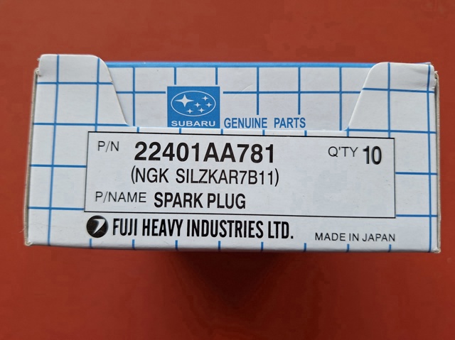 Свічки 22401AA780 SUBARU