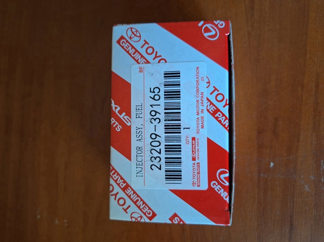 Форсунка інжектора 232500S020 TOYOTA