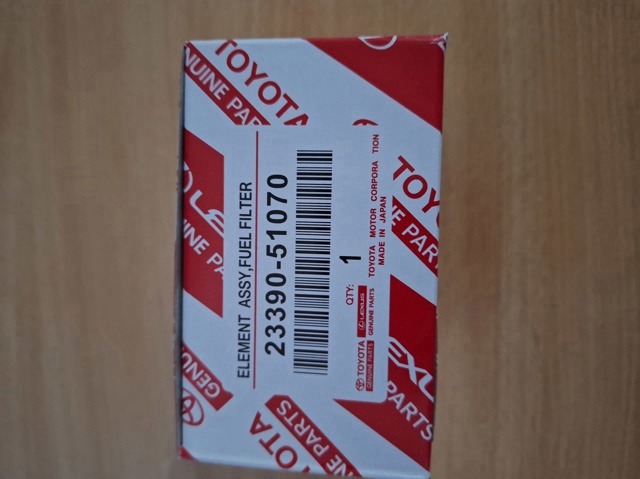 Фільтр тонкого очищення палива 2339051020 TOYOTA