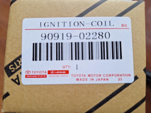 Котушка запалювання Toyota Auris UKP