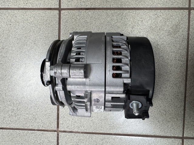 Авто генератор 12318634166 BMW