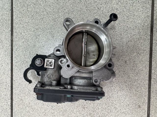 Блок дросельної заслінки 13549847189 BMW