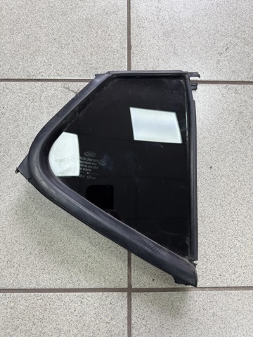 Куточок задніх правих дверей 834272T010 HYUNDAI
