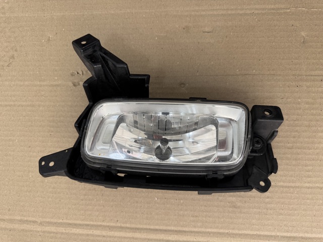 Фара протитуманна, права 922021U500 HYUNDAI