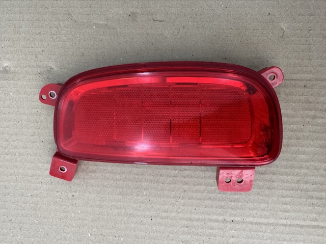 Відбивач бампера заднього правий 924062P700 HYUNDAI