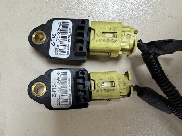 Датчик подушки безпеки 959200A100 HYUNDAI