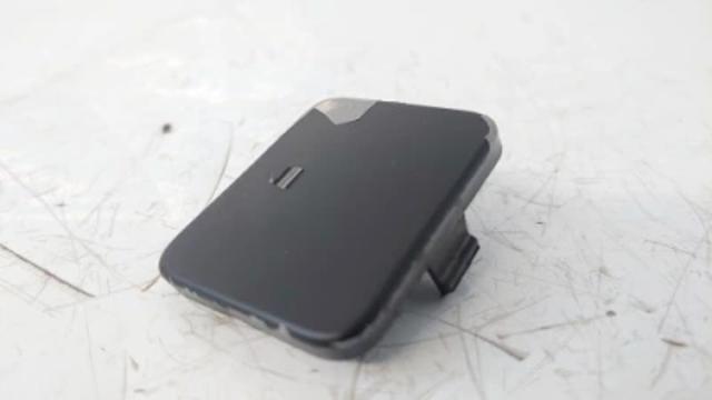 Заглушка бампера буксирувального гака, передня A1648850023 MERCEDES