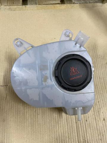 Водяний бачок системи охолодження 5WA121407F VAG