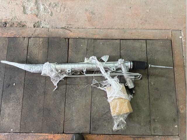 Рульова рейка 32106765014 BMW