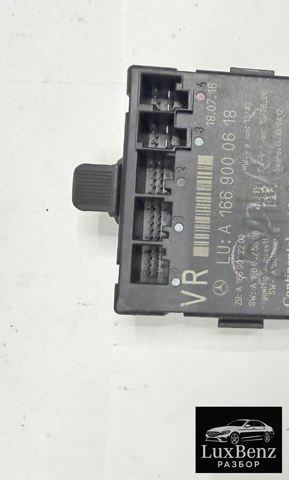 Блок комфорту передніх дверей A1669000618 MERCEDES