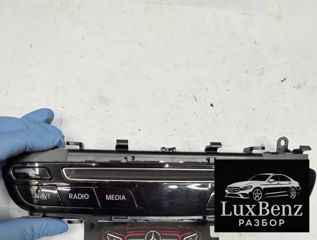 Блок кнопок центральної консолі A2059054601 MERCEDES