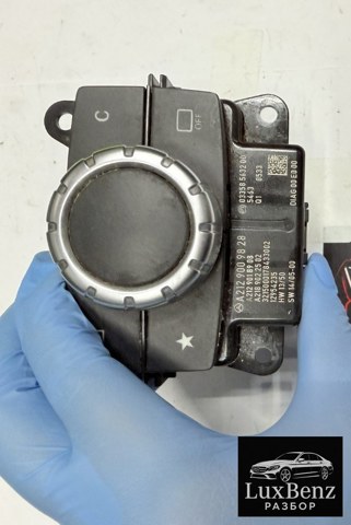 Блок кнопок центральної консолі A2129009828 MERCEDES