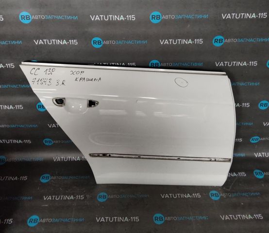 Двері задні в зборі 3C8833056E VAG