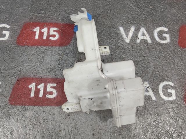 Бачок склоомивача 3C8955453E VAG