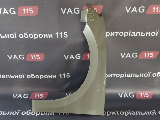 Ліве переднє крило Шкода Суперб III