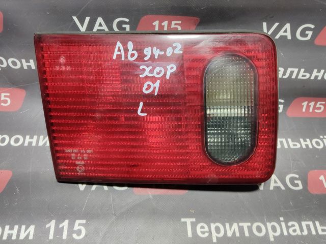 Задня ліва внутрішня фара 4D0945093G VAG