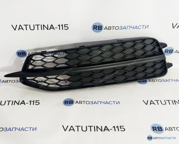 Решітка переднього бампера, ліва 4G0807681D9B9 VAG