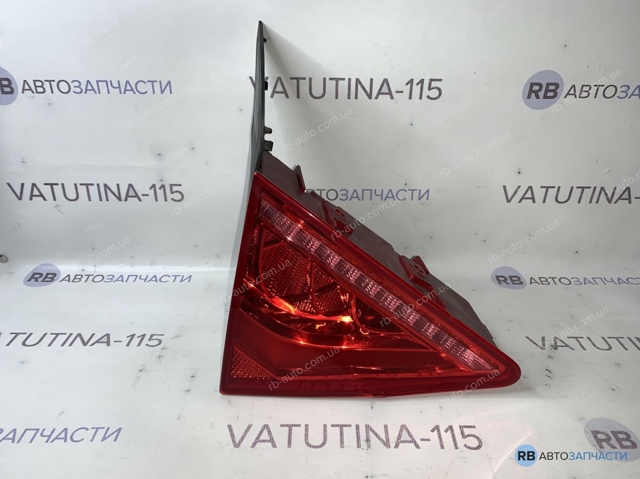Задня ліва внутрішня фара 4G8945093A VAG