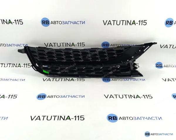 Решітка переднього бампера, ліва 561853665E9B9 VAG