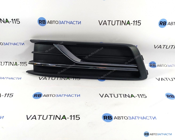 Решітка переднього бампера, ліва 561854661LRYP VAG