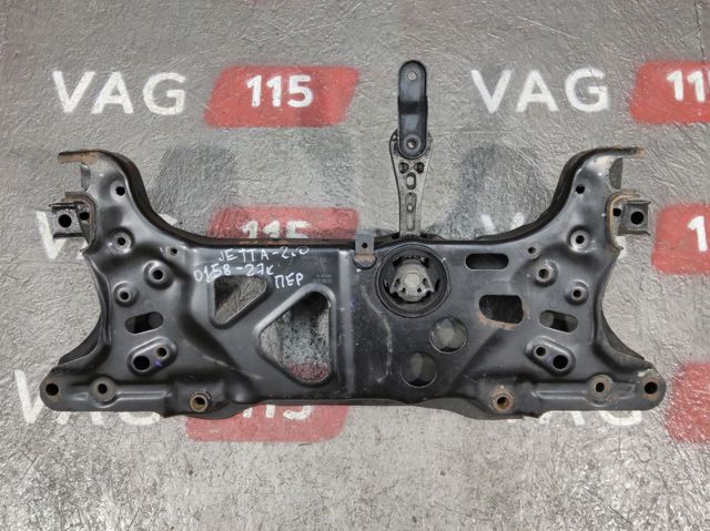 Балка передньої підвіски, підрамник Фольксваген Пассат B8