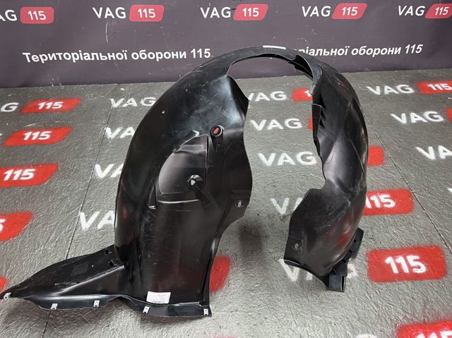 Подкрильнікі переднього крила, правий 5C6805912M VAG