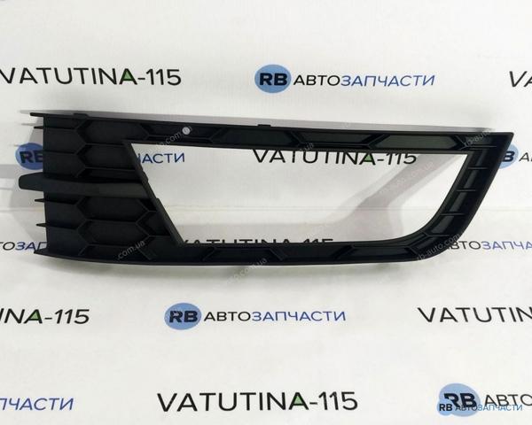 Заглушка під протитуманні фари, ліва 5E08076819B9 VAG