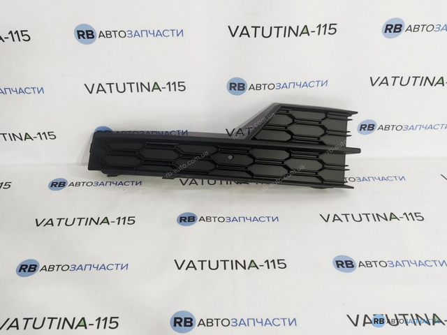 Заглушка протитуманки передньої правої 5E0807682F9B9 VAG