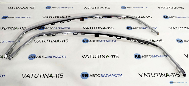 Решітка радіатора 5J0853607A2ZZ VAG