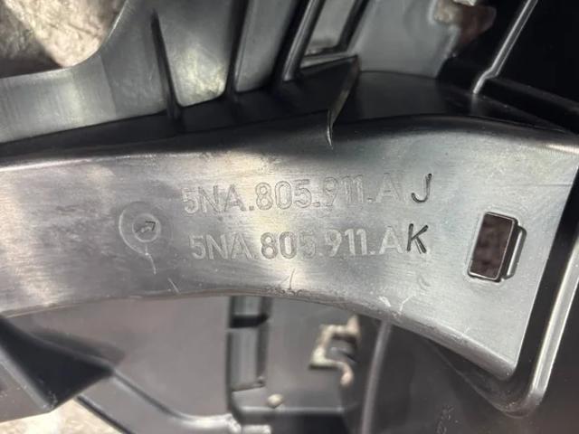 Підкрилок передній лівий 5NA805911AJ VAG