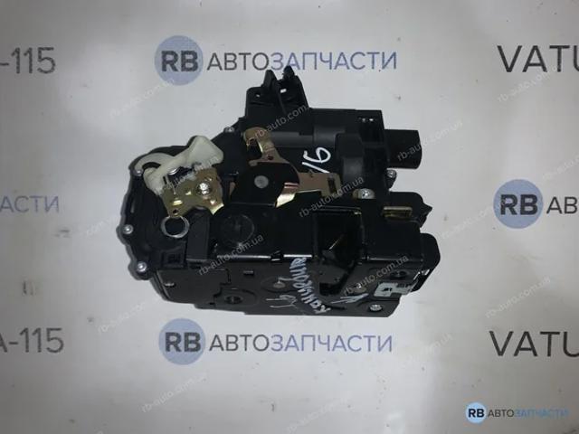 Замок задньої двері, лівої 601001020433P 4MAX