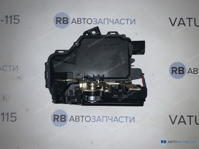 Замок задньої дверї, правої 601001020434P 4MAX