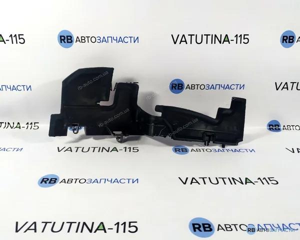 Повітропровід / дефлектор радіатора, правий 6RU121284B VAG