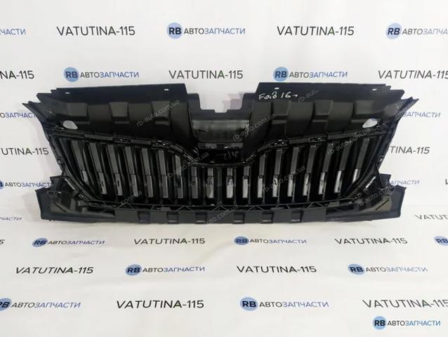 Решітка радіатора 6V0853653 VAG
