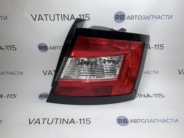 Задній правий стоп 6V6945112 VAG