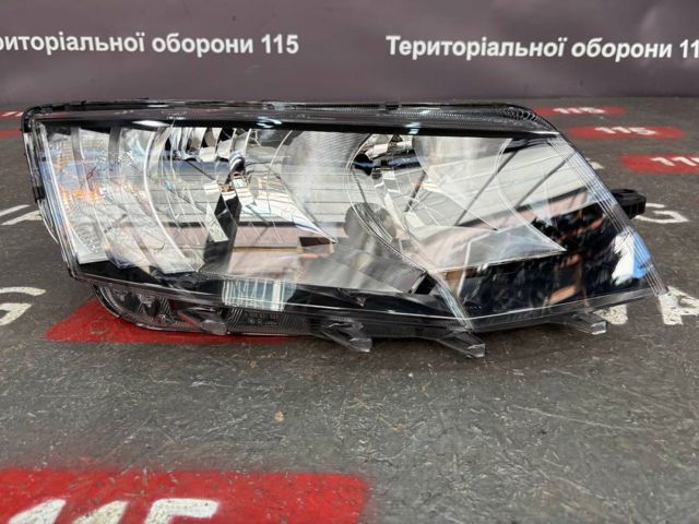 Права блок фара 711307024255 MAGNETI MARELLI