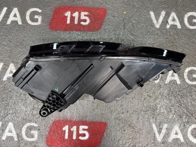 Фара правая 711451000250 MAGNETI MARELLI